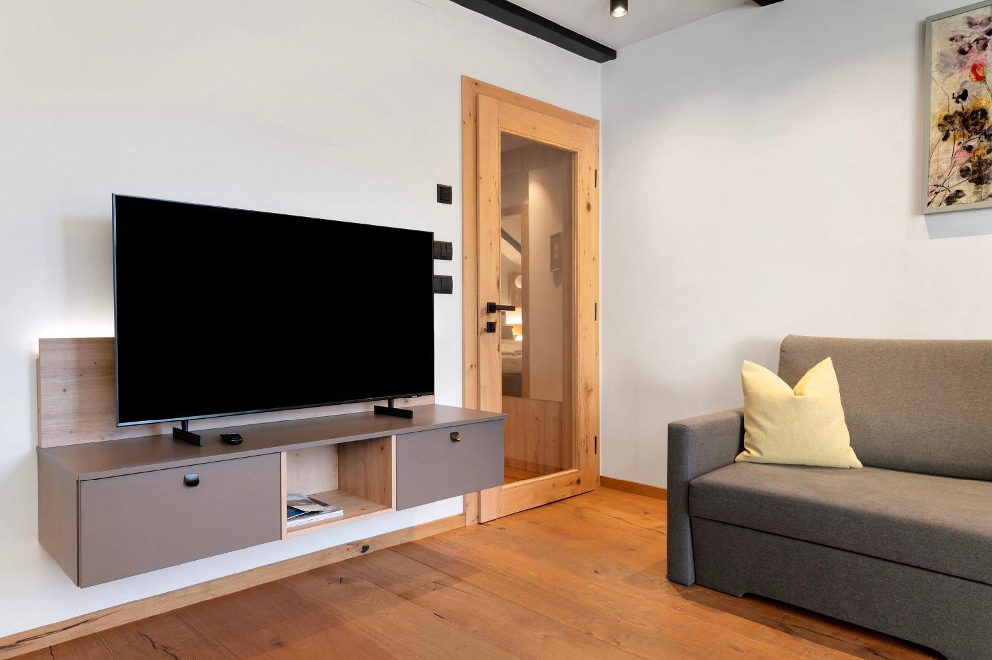 Residence Skutial Santner Deluxe カステルロット エクステリア 写真